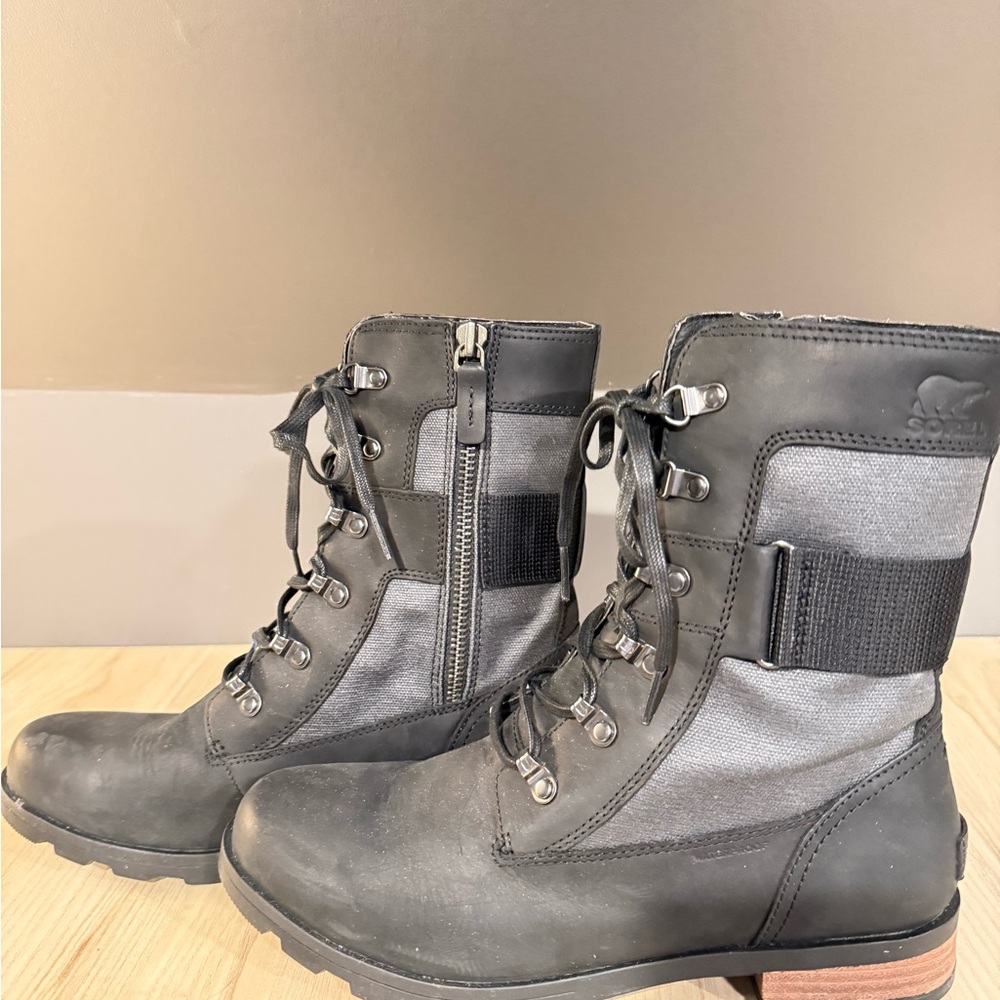 Sorel Lace-Up Waterproof Boots | Size 10 | Worn Once